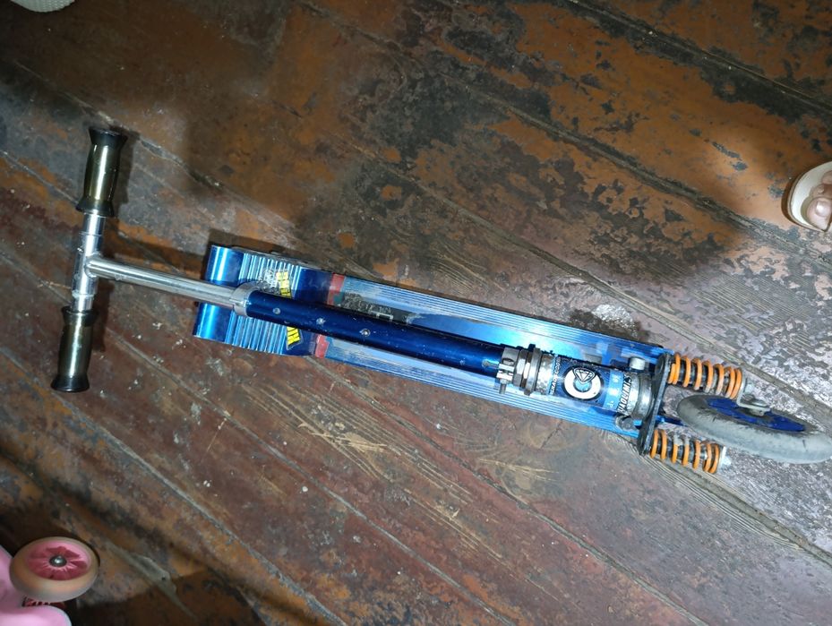 Двухколесный самокат