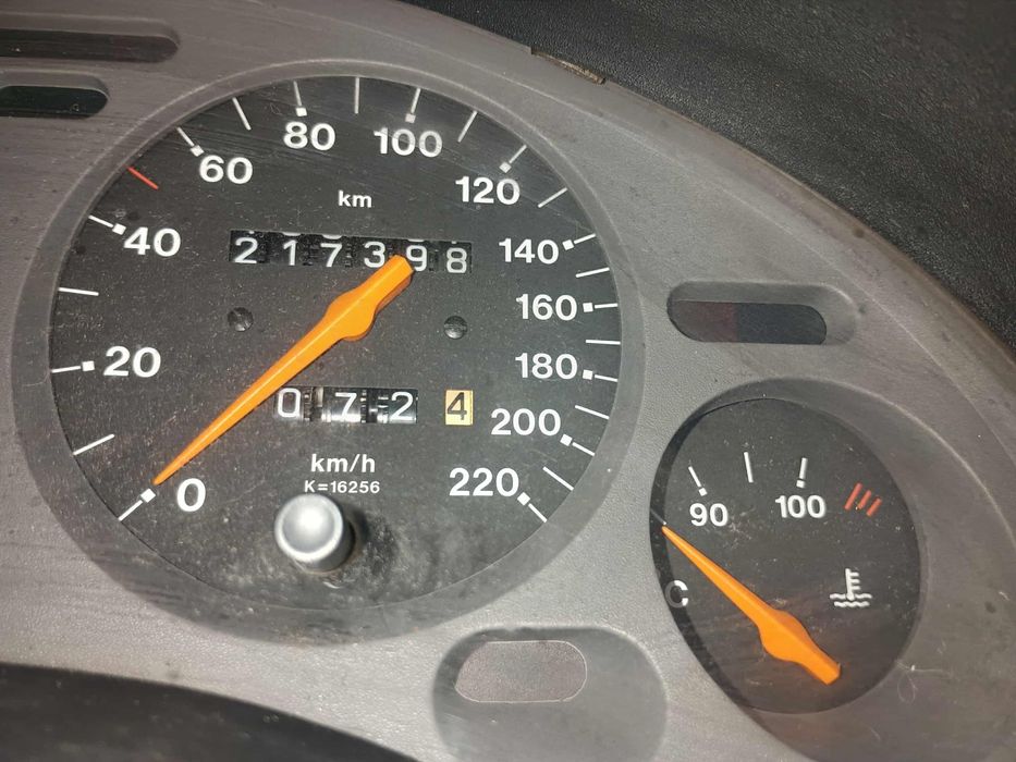 Продавам  опел  тигра