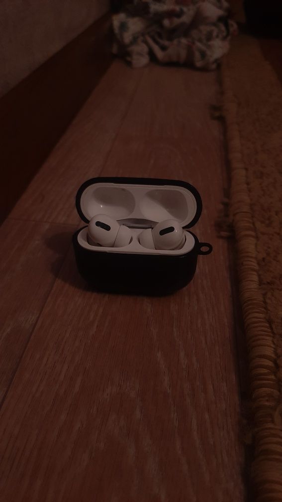 Airpods pro чехол в подарок