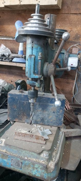 Продам сверлильный станок СССР