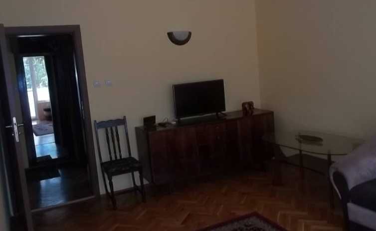 Дава се под наем Двустаен апартамент в Бургас, Лазур - 64 кв.м за 400 € - Снимка #2