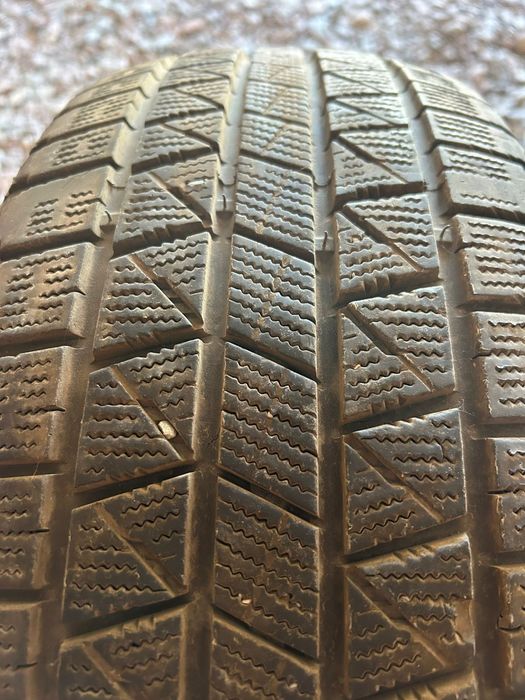 Продам зимний шины Powertrac 215.55R17