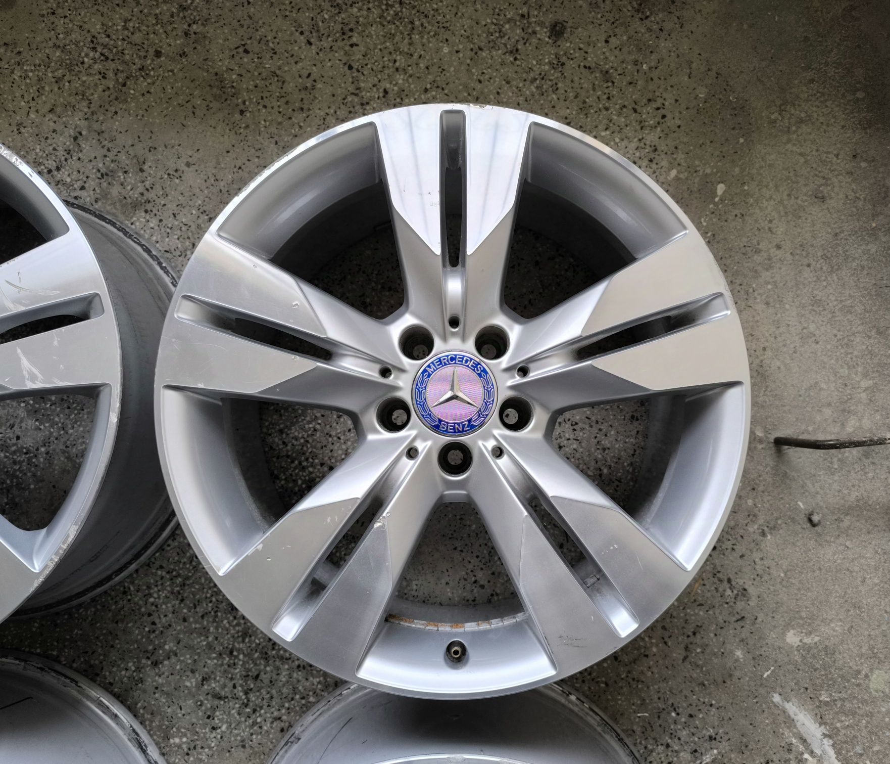 18 цола джанти Спорт пакет за Mercedes CLS W219 W218 W221