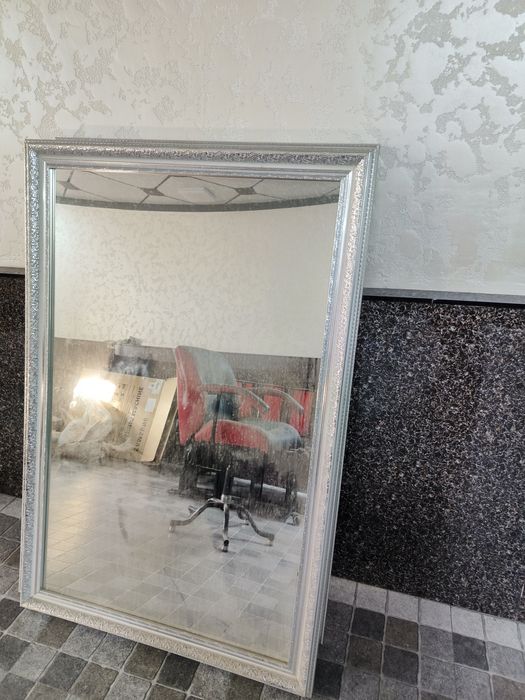 Oyna salon uchun yaxshi holatda