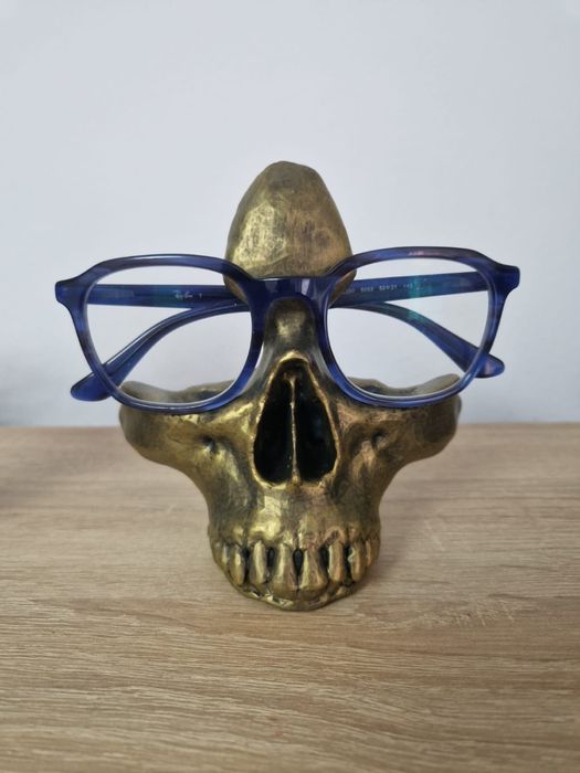 Suport pentru ochelari facut manual