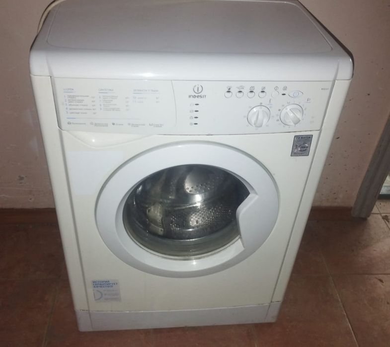 Продам стиральную машину