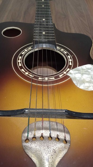 Стара китара орфей