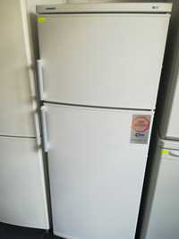 Хладилник с камера Siemens