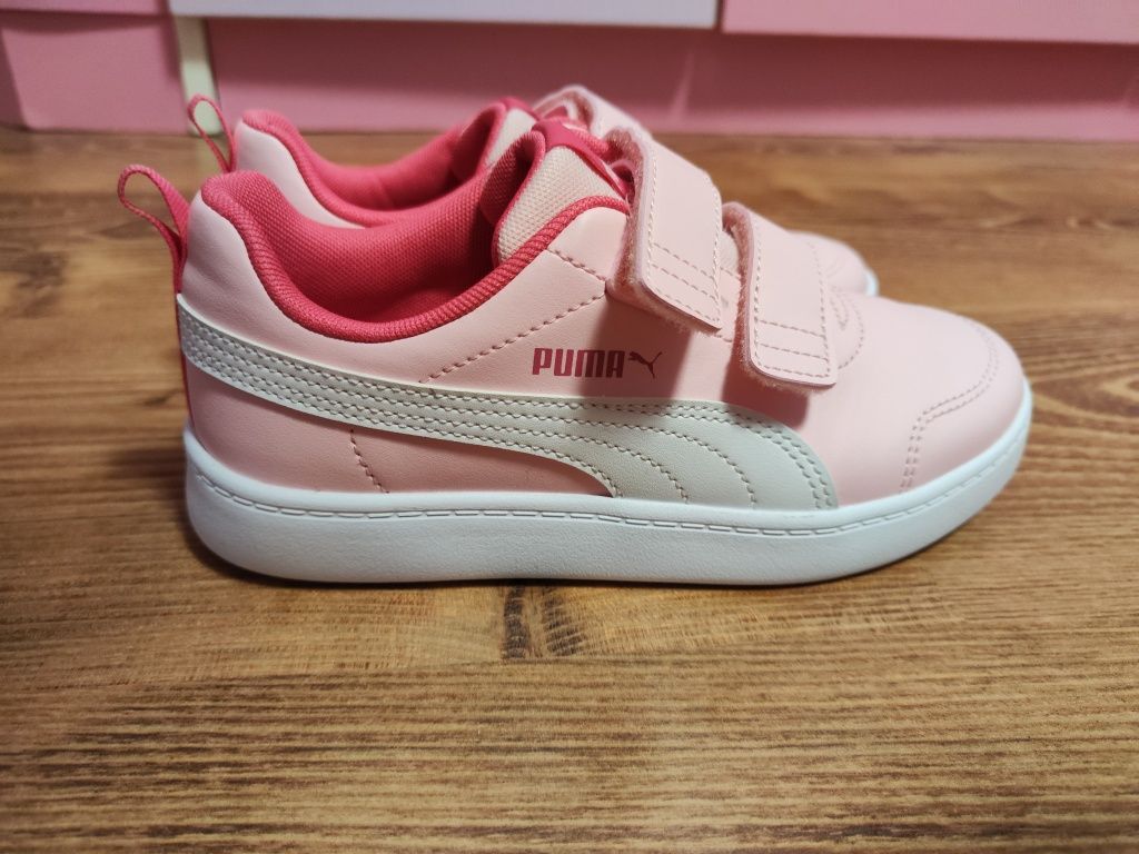 Нови маратонки Puma,светло розов цвят.Номер 33