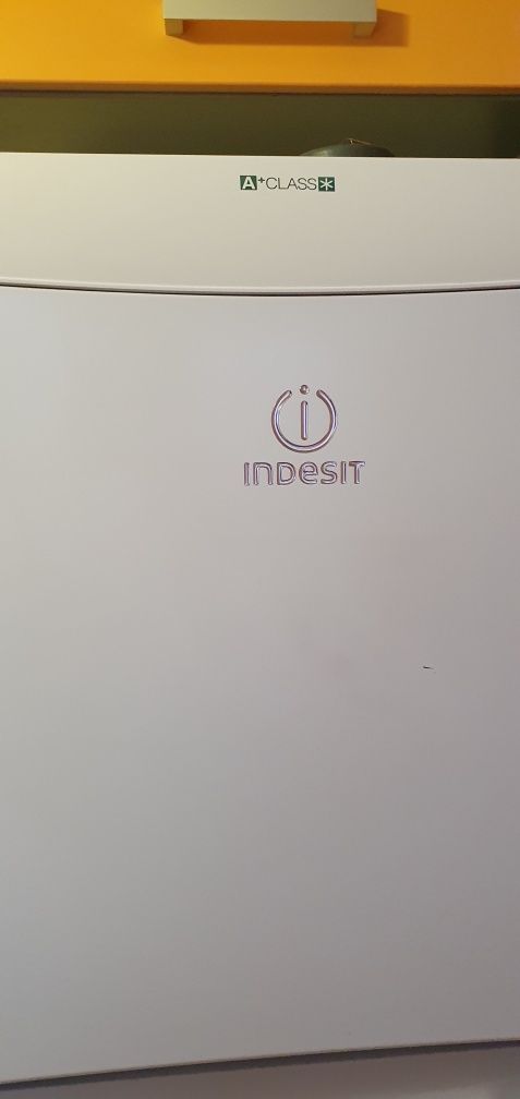 Frigider Indesit