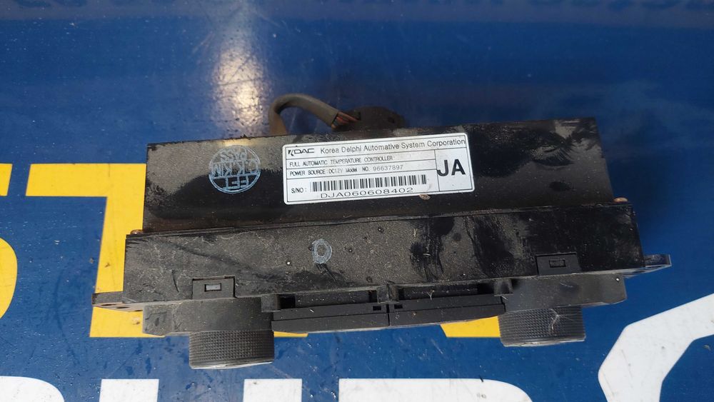 Панел за климатик за Шевролет Епика 2.5 - 156к.с - 2007г - 2089