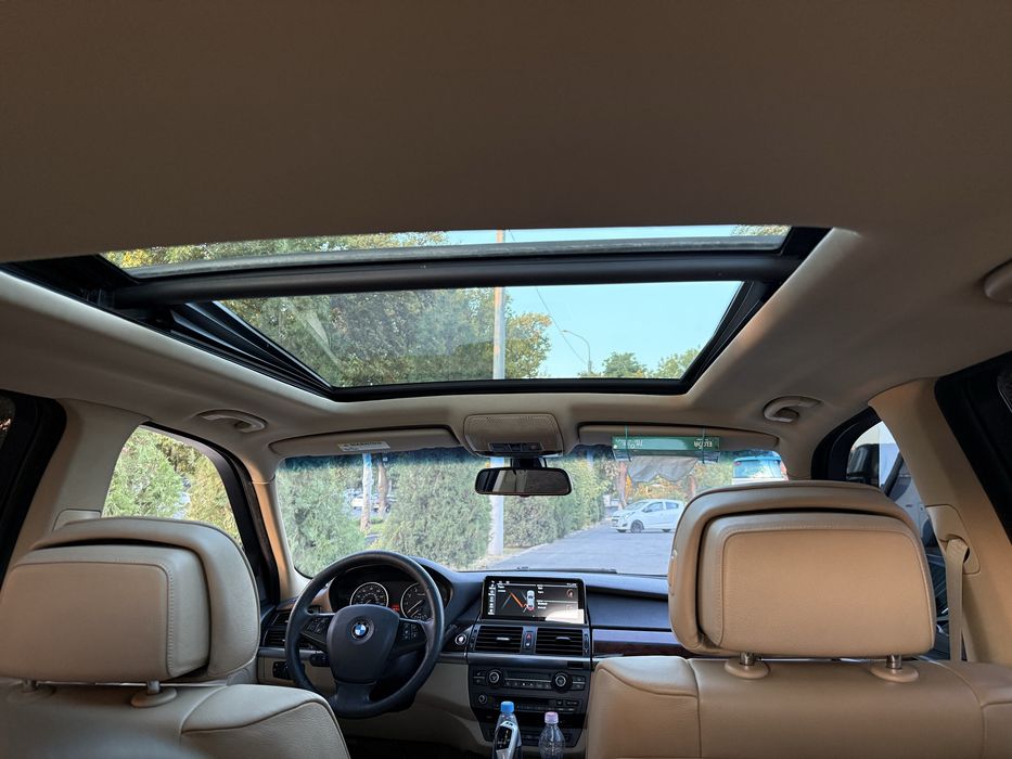 Prodayotsa bmw x5 holati zor toza moshina