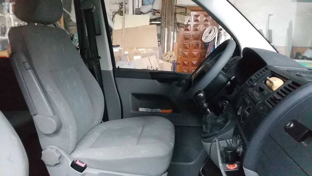 VW Transporter T5, 8+1 ,1.9 TDI,2007