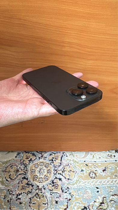 Продам Айфон 14 про