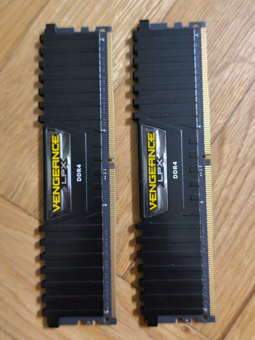 32GB (2x16) DDR4 Corsair Vengance LPX, 3600Mhz, CL18