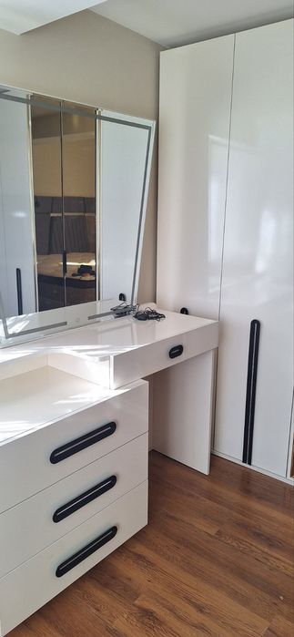 Чисто нова тоалетка