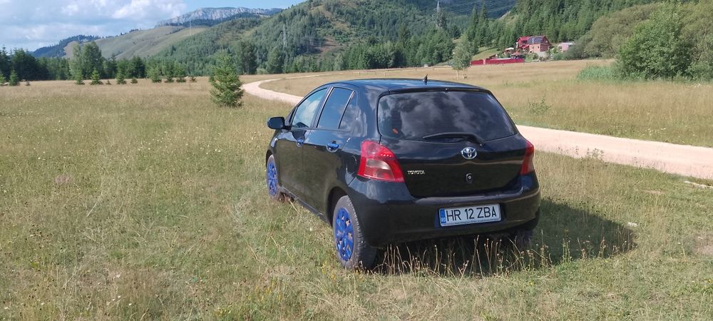 vand yaris 2008 in stare f buna