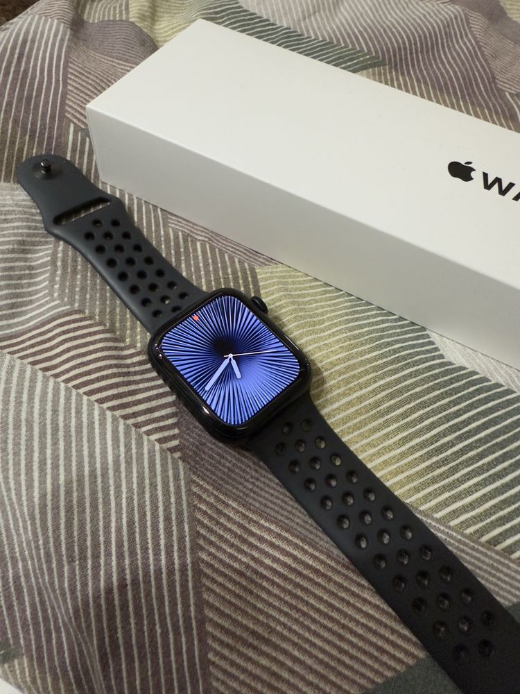 Смарт Часовник Apple Watch SE 2 Black *44MM*