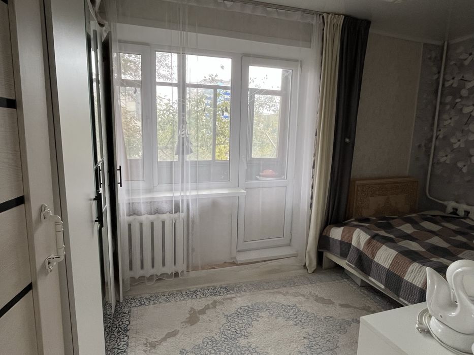 Продается квартира 3 комн в 5 микрорайоне