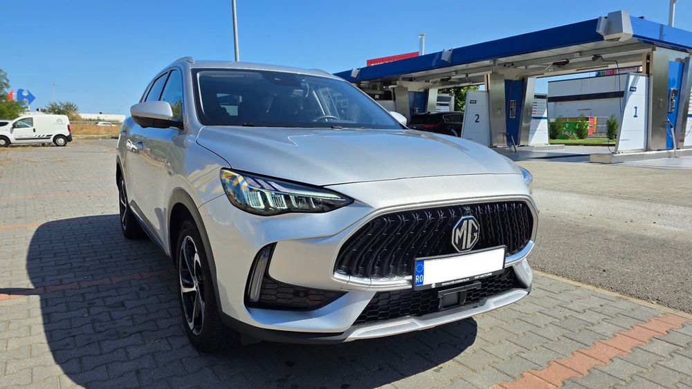 MG HS 7 ani garanție, dotări premium, primul prorietar, service la zi