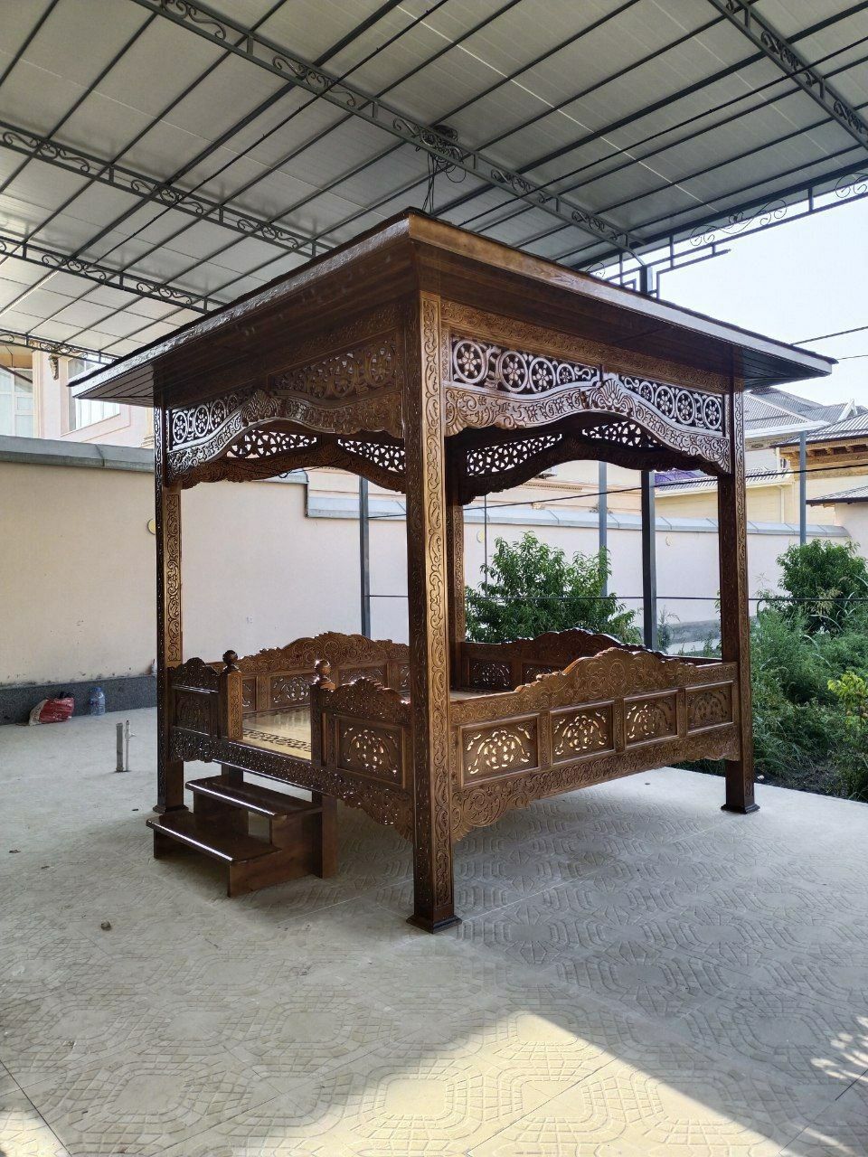 Shohona Tapchan kiravatlar Soʻri