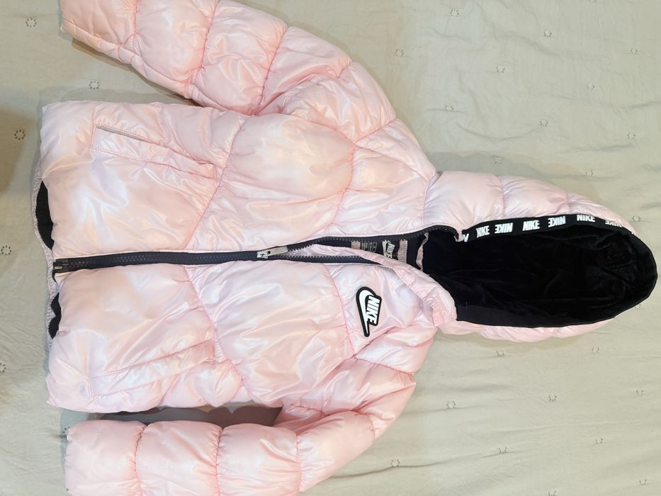 Яке за момиченце Nike