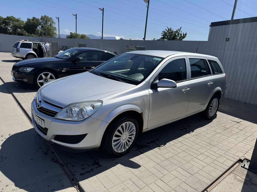 Vând Opel Astra H