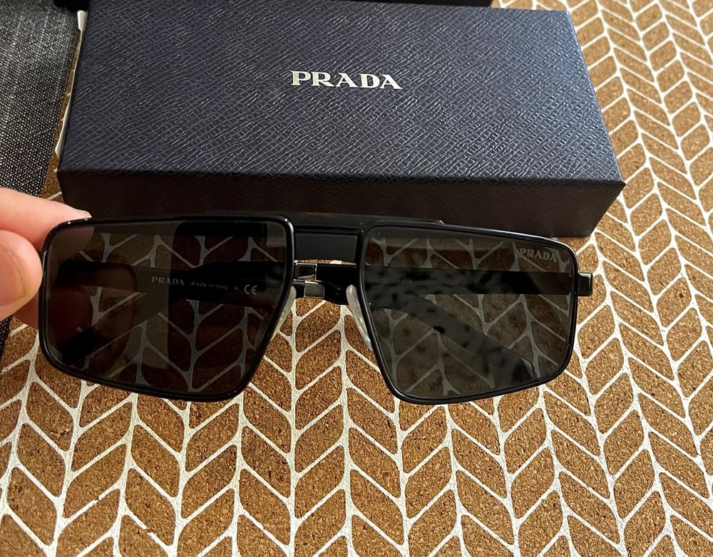 Prada SPR61W слънчеви очила