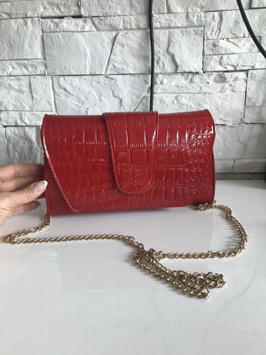 Дамска чанта Guess и други модели