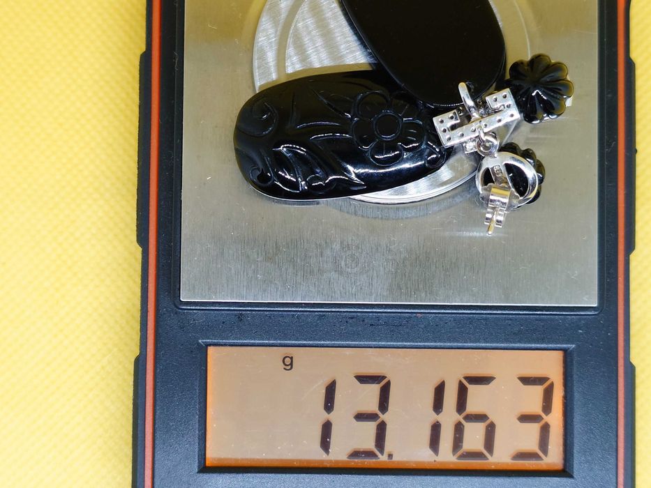 Cercei argint cu onix sculptat și zirconia – 13 g