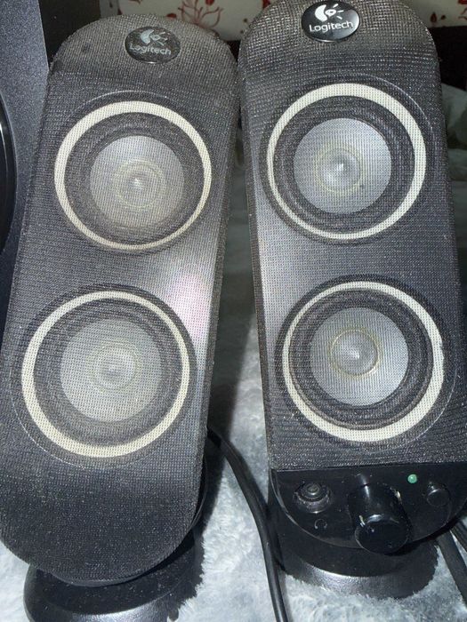 Sistem Logitech 5.1 X-530 stare foarte buna