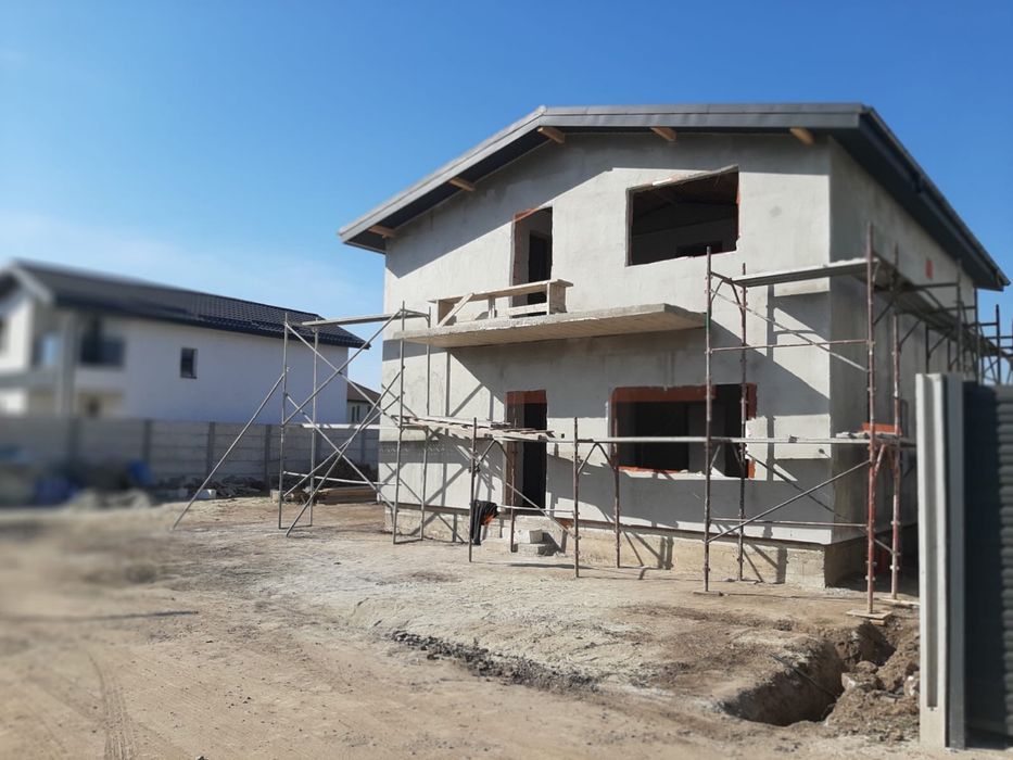 Vand casa vila in oras pantelimon ilfov