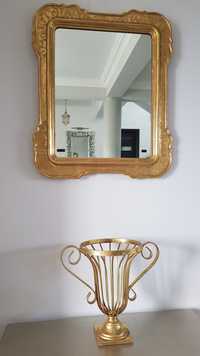 Oglindă veche din cu ramă din lemn masiv