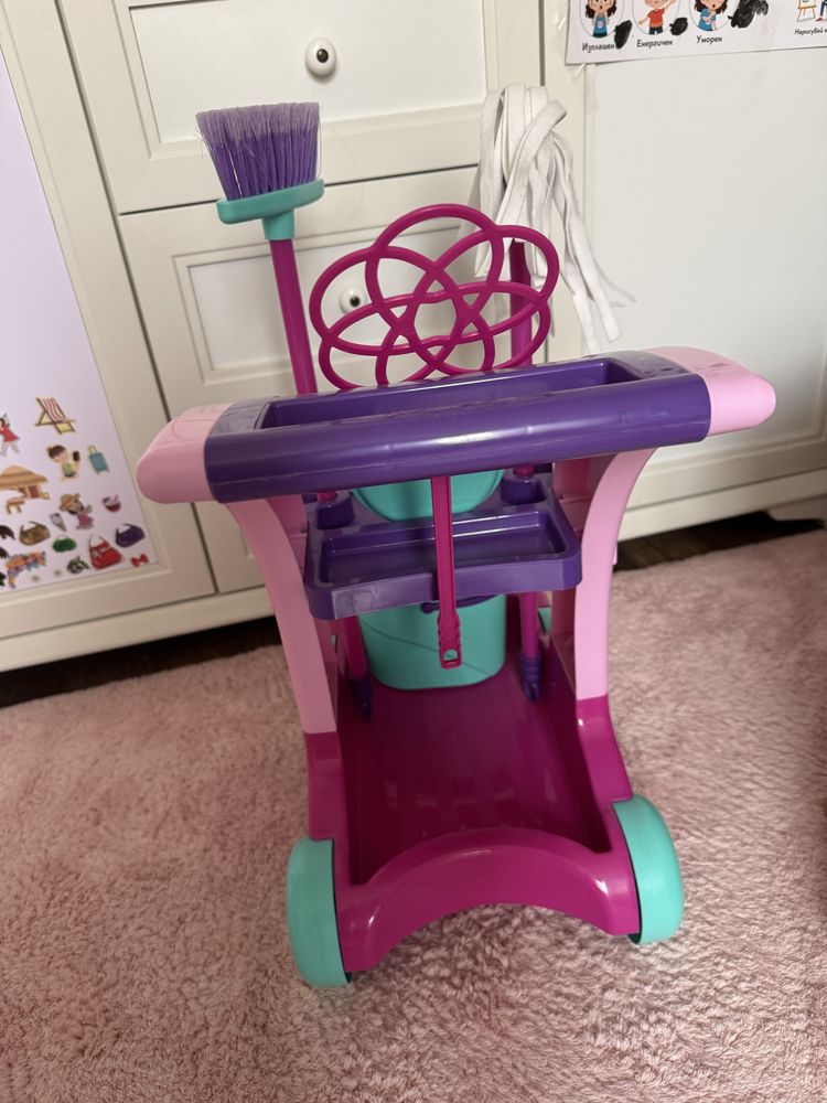 Детски  комплект за почистване Barbie