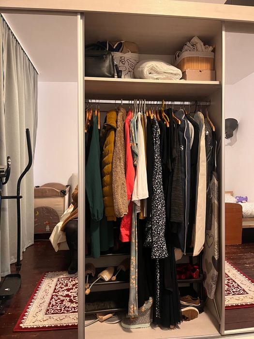 Dulap dormitor cu usi glisante oglinz integrala