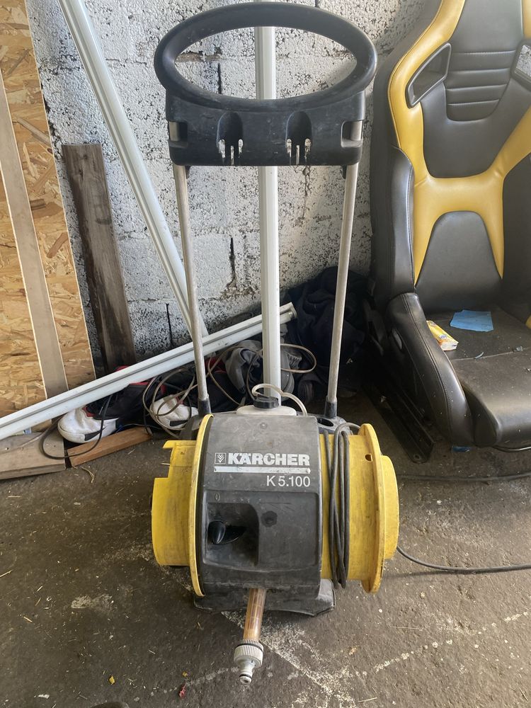 Продавам водоструйка karcher k5.100
