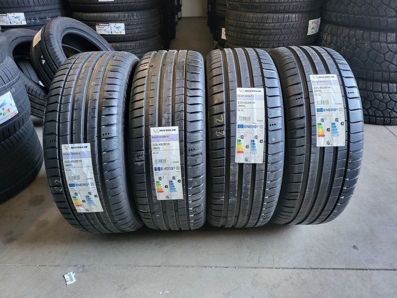 225/45/19 MICHELIN 4бр