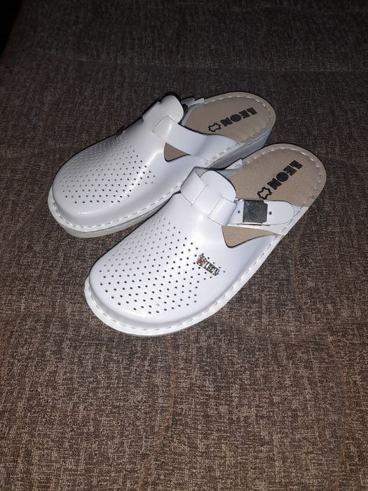 Pantofi pentru personal medical // Slapi// Saboti//
