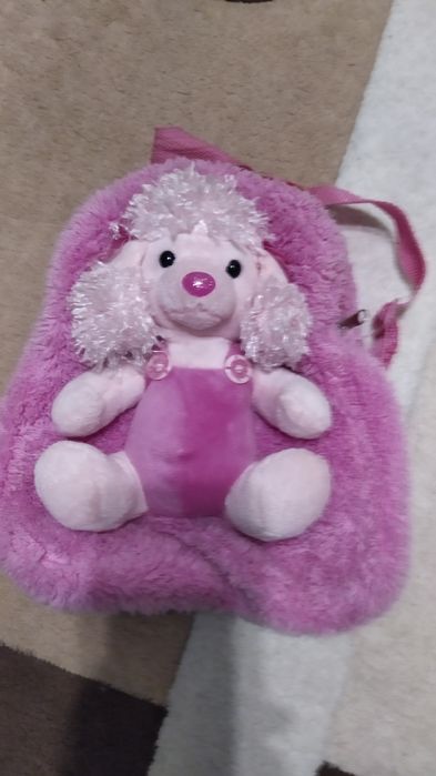 Детски ранички и шапки