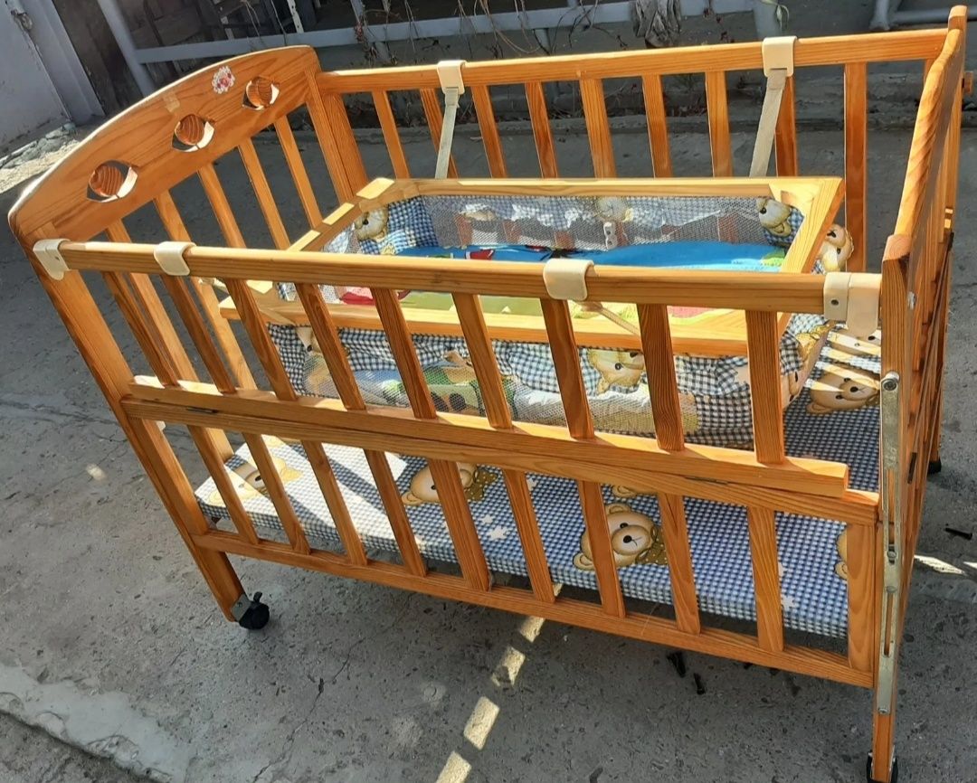 Продам детскую кровать