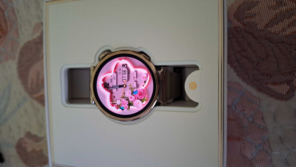 Смарт часовник Huawei Watch GT 5, 41mm, Pale Gold Stainless Steel Case