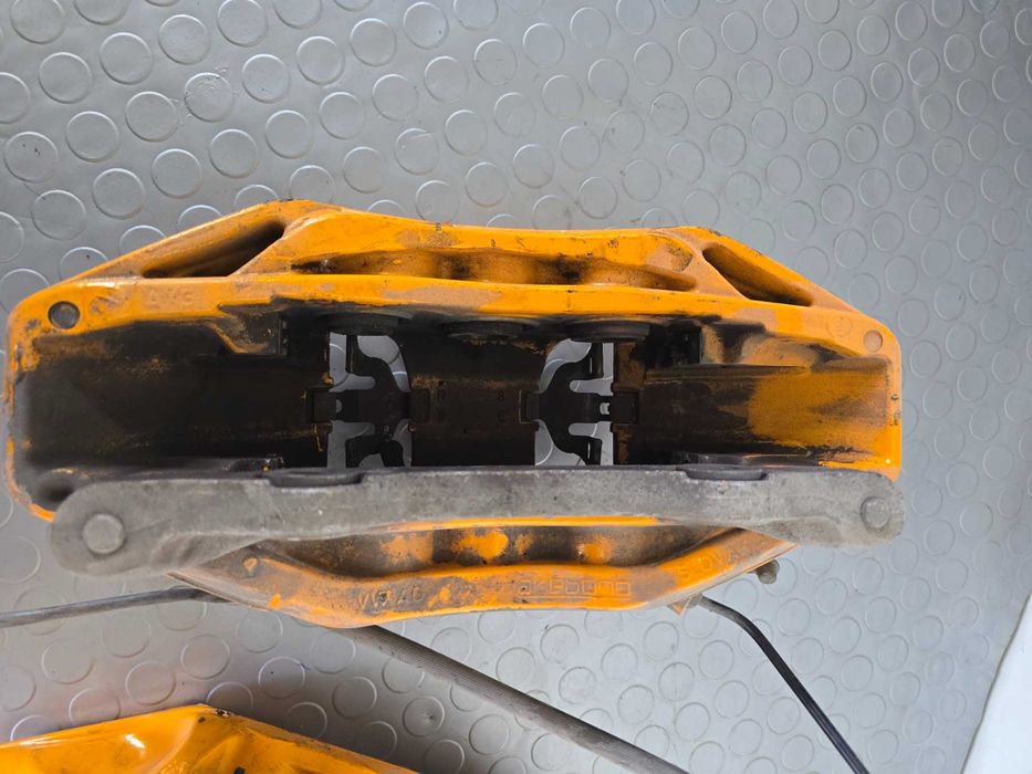 Предни спирачни апарати AUDI RSQ8 2022г