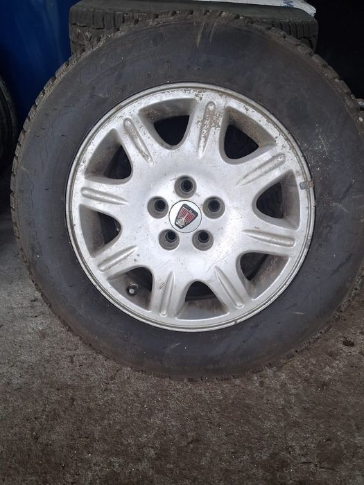 Vand 4 cauciucuri de vară 205/65/R15