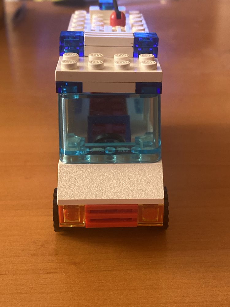 Lego 6666 Ambulance