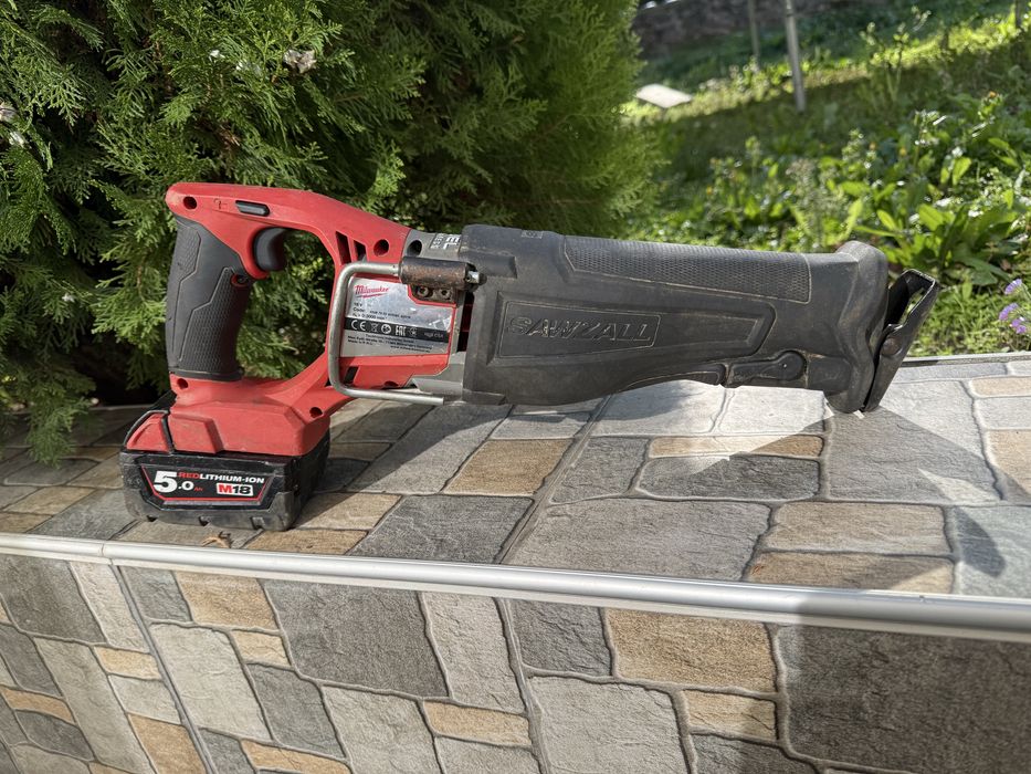 Саблен трион Milwaukee M18CSX
