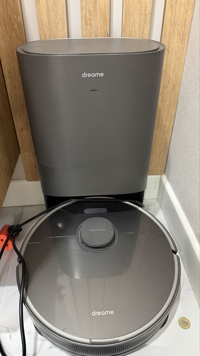 Продам пылесос робот