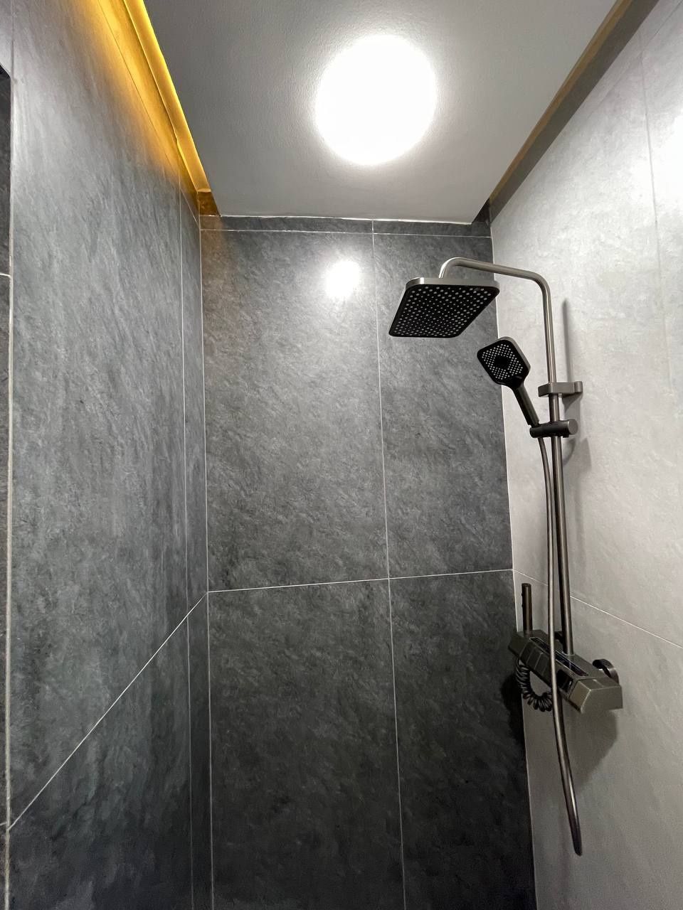 Продам квартиру, 1 квартал Чиланзар, 1в2/4/4 ( ор-р 66 Школа)