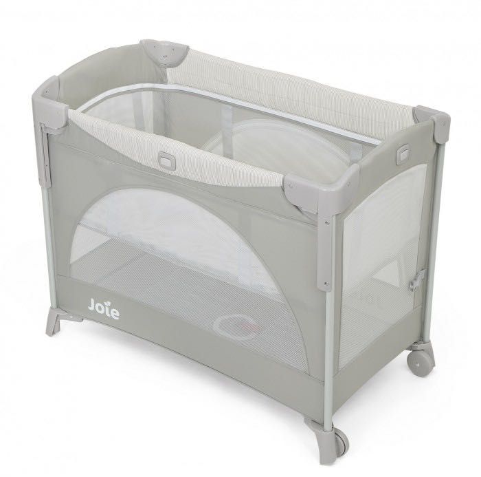 Продам детскую кроватку-манеж Joie