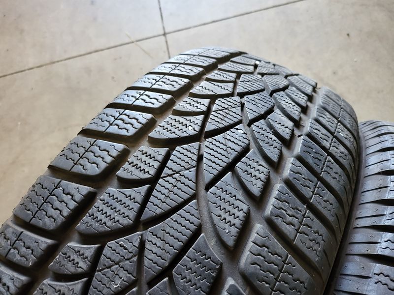 235/50/19 DUNLOP 4бр