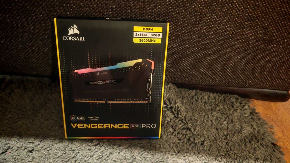 Рам памет Corsair Vengeance RGB PRO 32GB (2x16GB) DDR4 3600MHz